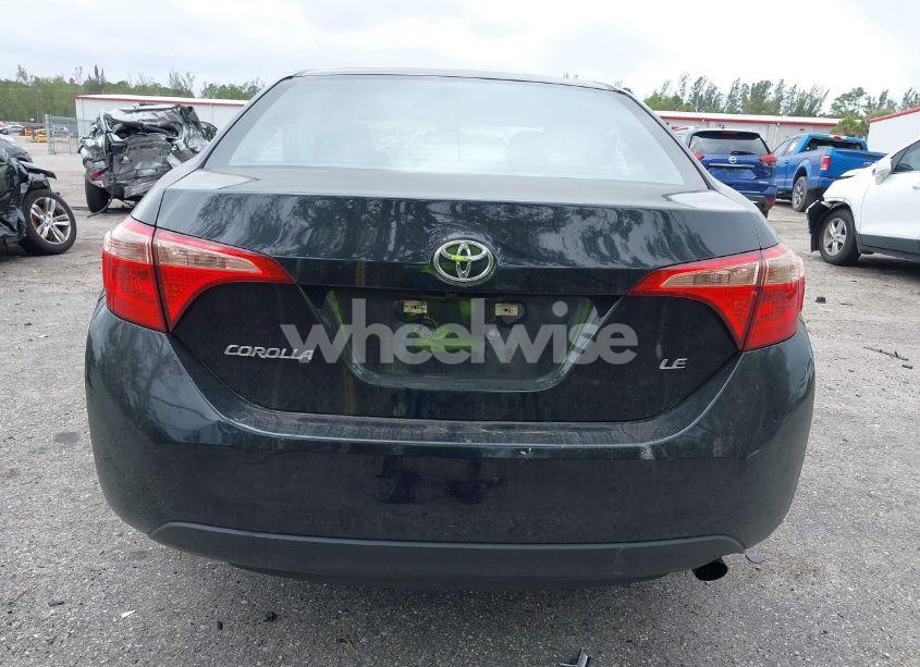 Photo 17 of 2019 Toyota Corolla LE (VIN 5YFBURHE6KP936019)