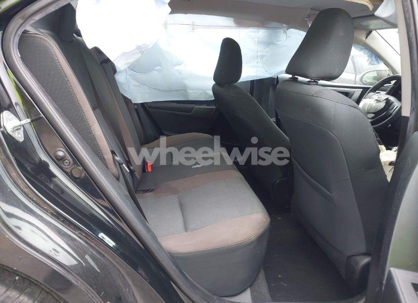 Photo 8 of 2019 Toyota Corolla LE (VIN 5YFBURHE6KP936019)