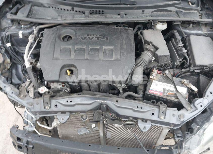 Photo 10 of 2019 Toyota Corolla LE (VIN 5YFBURHE6KP937767)