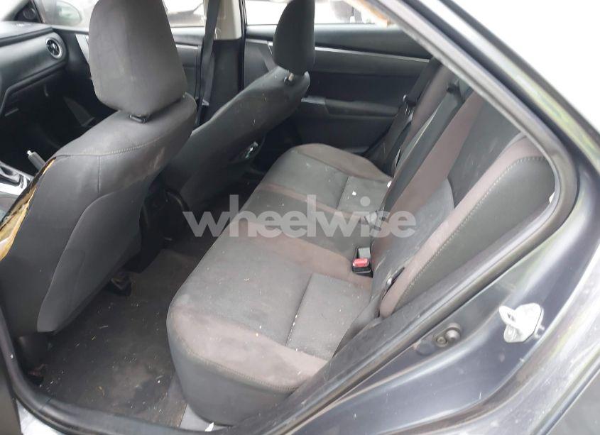 Photo 8 of 2019 Toyota Corolla LE (VIN 5YFBURHE6KP937767)