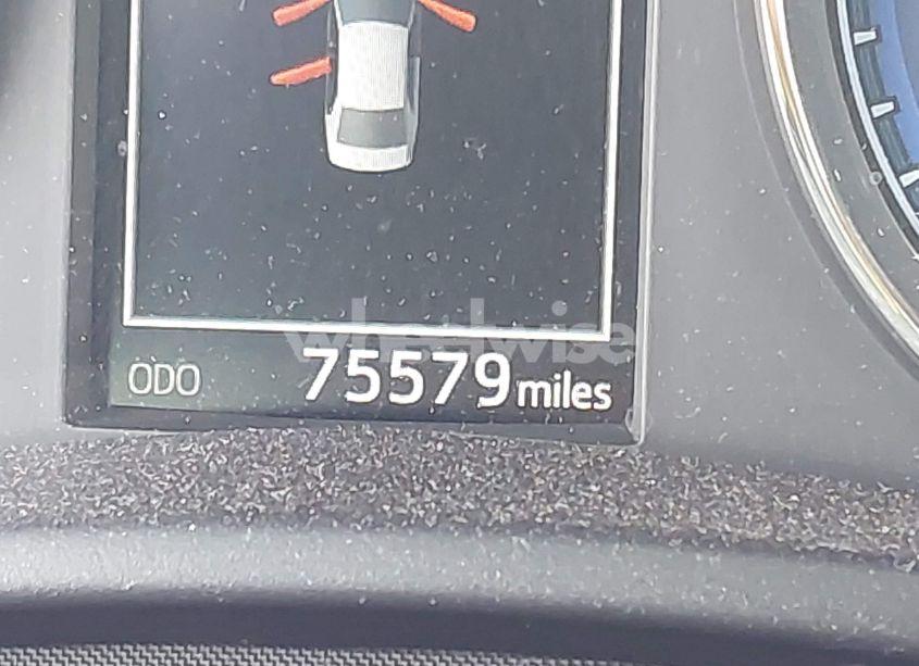 Photo 14 of 2019 Toyota Corolla SE (VIN 5YFBURHE6KP940278)