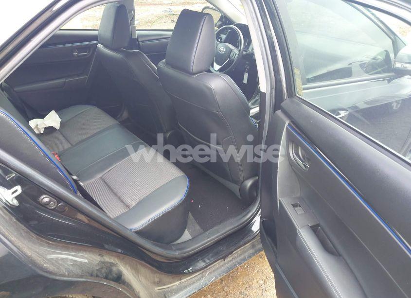 Photo 8 of 2019 Toyota Corolla SE (VIN 5YFBURHE6KP940278)