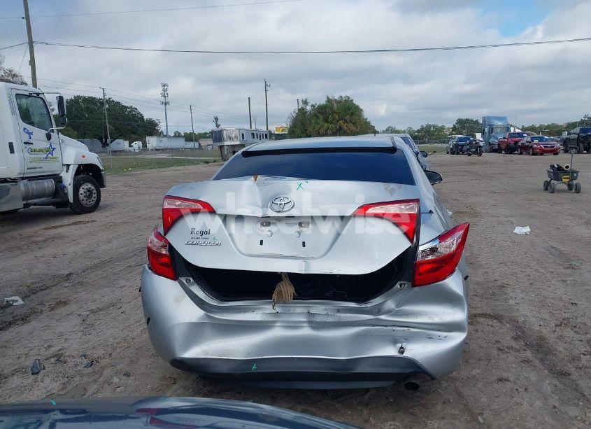 Photo 16 of 2019 Toyota Corolla LE (VIN 5YFBURHE6KP941141)