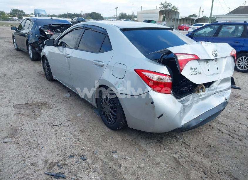 Photo 3 of 2019 Toyota Corolla LE (VIN 5YFBURHE6KP941141)
