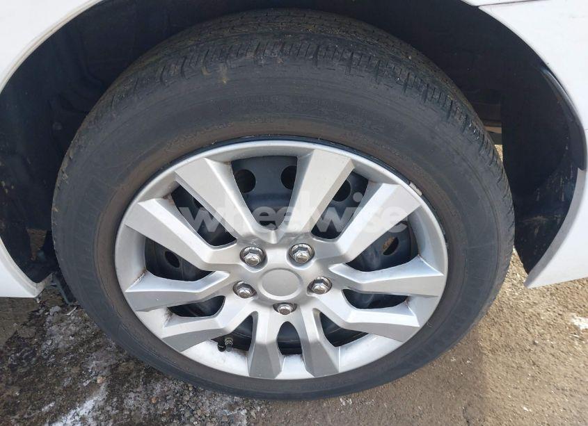 Photo 12 of 2019 Toyota Corolla LE (VIN 5YFBURHE6KP944296)