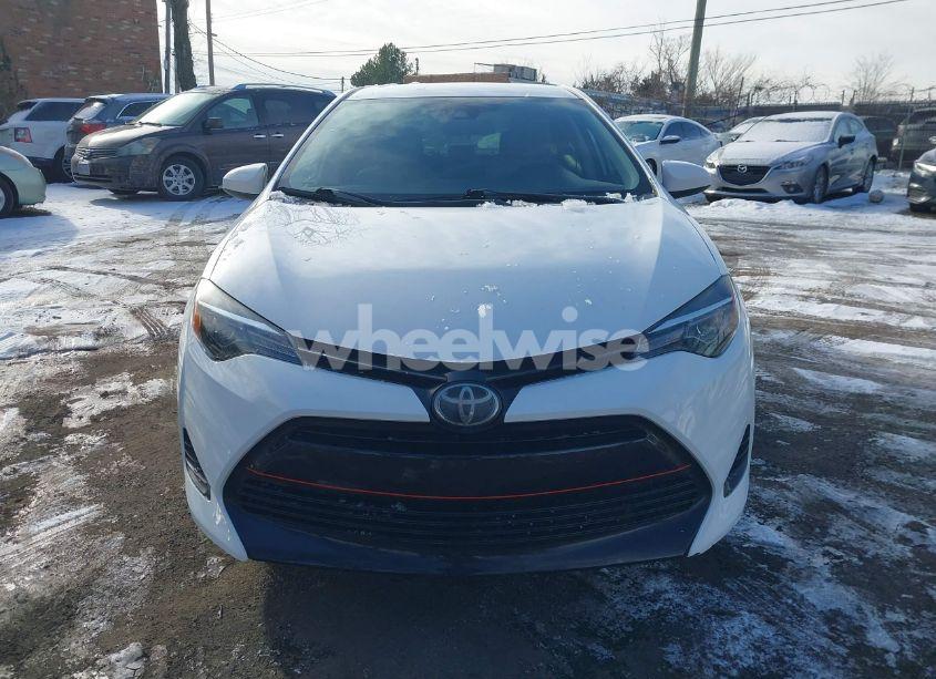 Photo 13 of 2019 Toyota Corolla LE (VIN 5YFBURHE6KP944296)