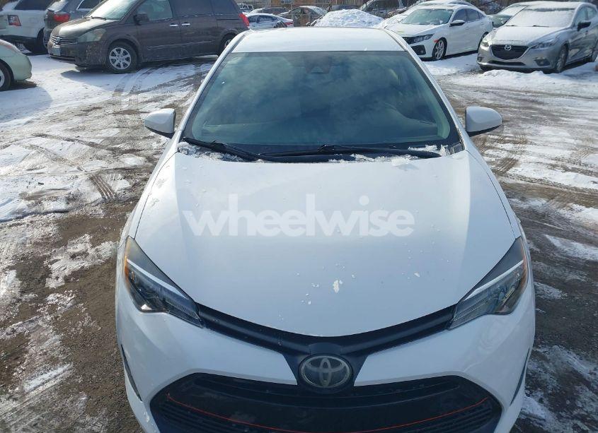 Photo 19 of 2019 Toyota Corolla LE (VIN 5YFBURHE6KP944296)