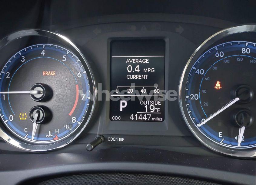 Photo 7 of 2019 Toyota Corolla LE (VIN 5YFBURHE6KP944296)