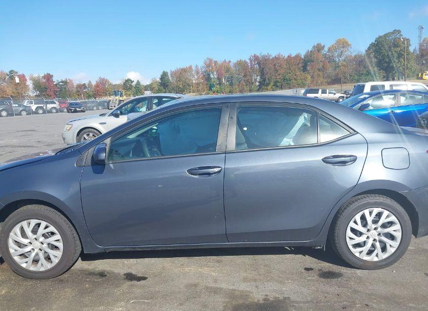 Photo 14 of 2019 Toyota Corolla LE (VIN 5YFBURHE6KP946288)