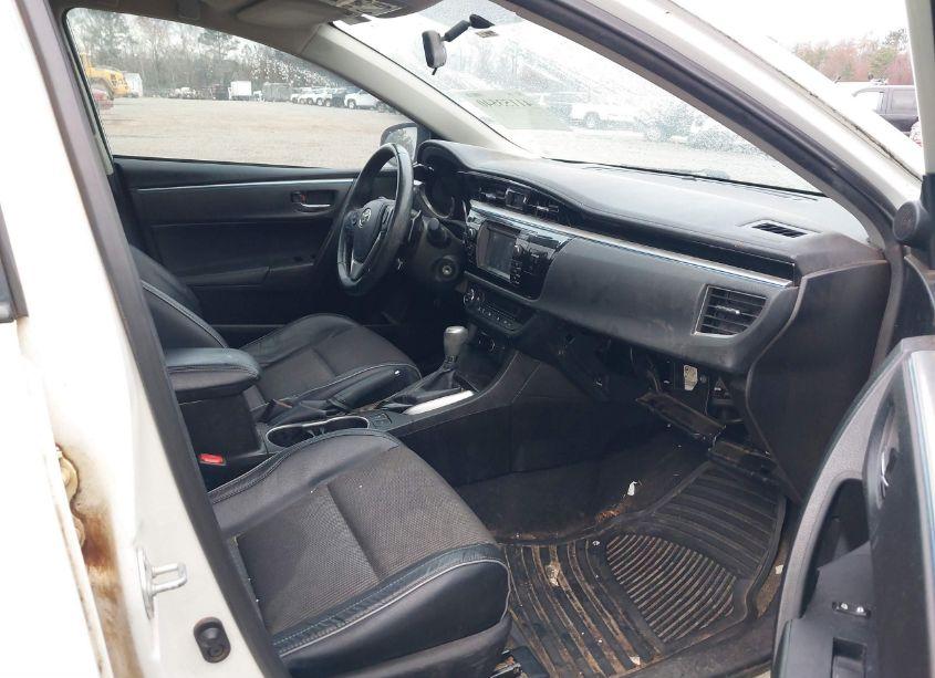 Photo 5 of 2014 Toyota Corolla S PLUS (VIN 5YFBURHE7EP017358)