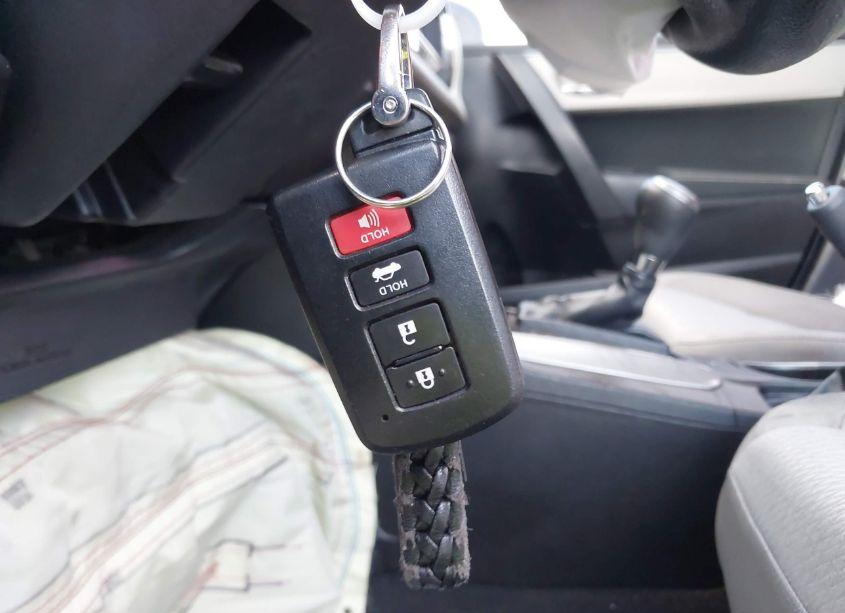 Photo 11 of 2014 Toyota Corolla L/LE/LE PLUS/LE PREMIUM/S/S PLUS/S PREMIUM (VIN 5YFBURHE7EP026805)