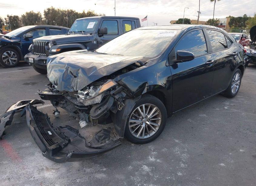 Photo 2 of 2014 Toyota Corolla L/LE/LE PLUS/LE PREMIUM/S/S PLUS/S PREMIUM (VIN 5YFBURHE7EP026805)