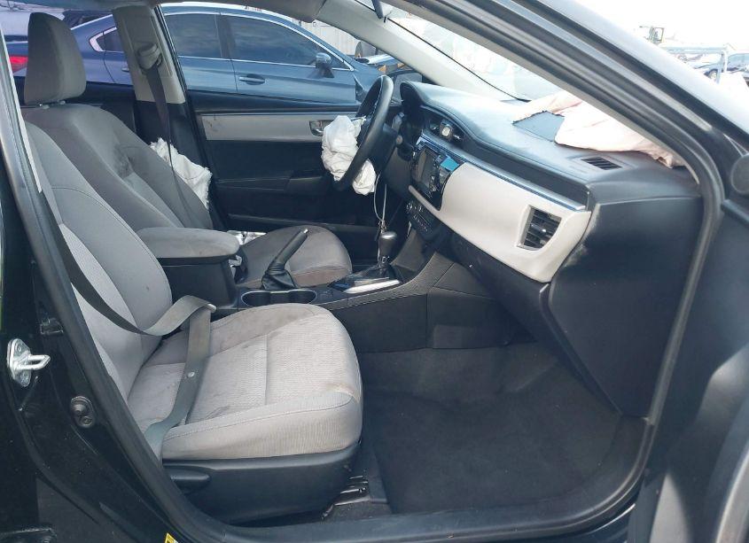 Photo 5 of 2014 Toyota Corolla L/LE/LE PLUS/LE PREMIUM/S/S PLUS/S PREMIUM (VIN 5YFBURHE7EP026805)