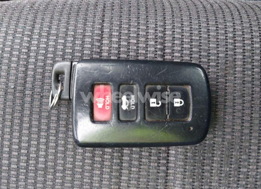 Photo 11 of 2014 Toyota Corolla S PLUS (VIN 5YFBURHE7EP027288)