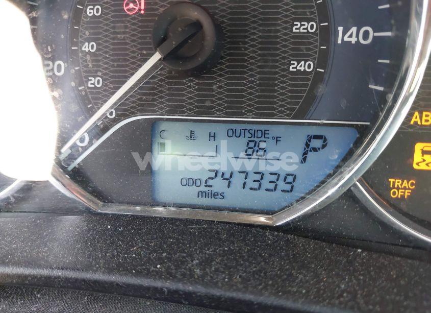 Photo 15 of 2014 Toyota Corolla LE PLUS (VIN 5YFBURHE7EP028117)