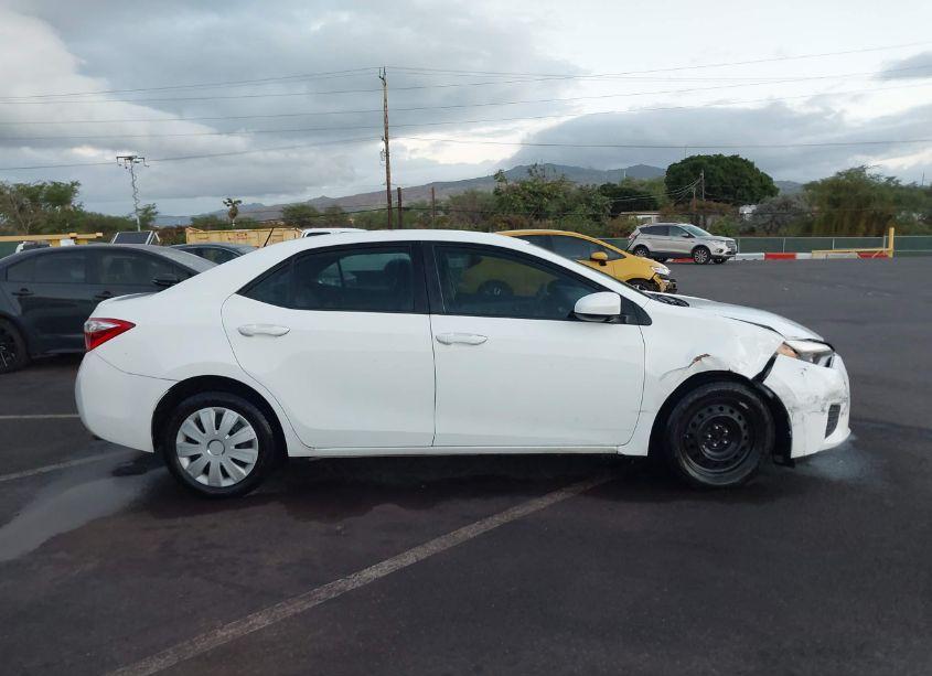 Photo 13 of 2014 Toyota Corolla LE (VIN 5YFBURHE7EP044348)