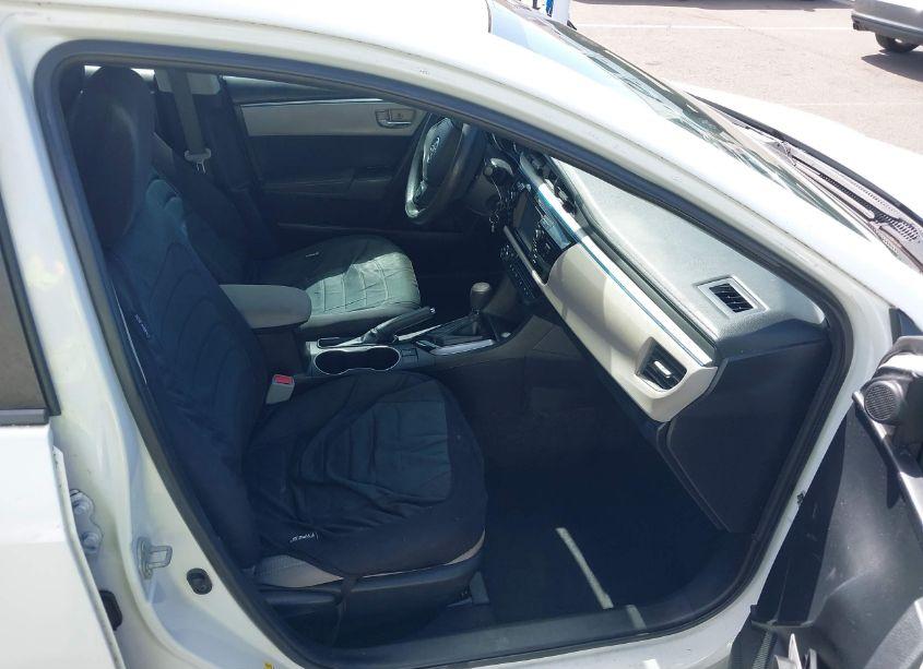 Photo 5 of 2014 Toyota Corolla LE (VIN 5YFBURHE7EP044348)