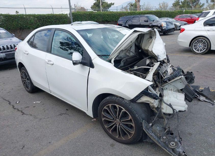 2014 Toyota Corolla L/LE/LE PLS/PRM/S/S PLS (VIN 5YFBURHE7EP051025) main photo