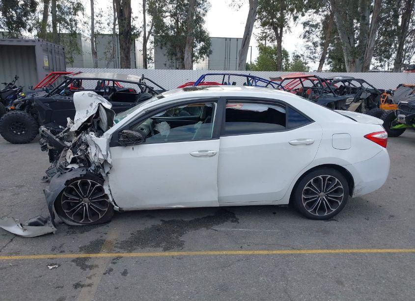 Photo 13 of 2014 Toyota Corolla L/LE/LE PLS/PRM/S/S PLS (VIN 5YFBURHE7EP051025)