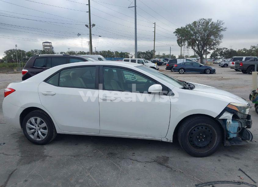 Photo 13 of 2014 Toyota Corolla LE (VIN 5YFBURHE7EP106234)