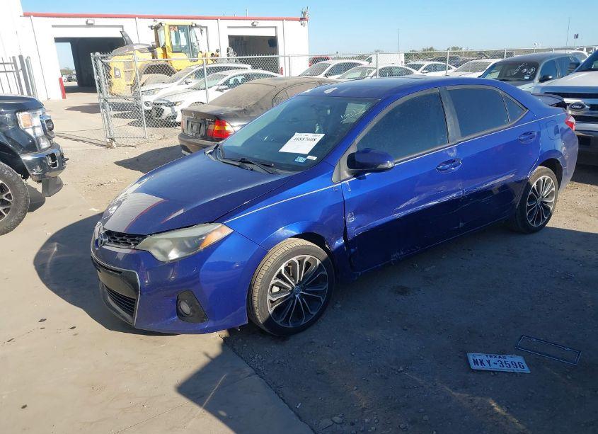 Photo 2 of 2014 Toyota Corolla L/LE/LE PLS/PRM/S/S PLS (VIN 5YFBURHE7EP112969)