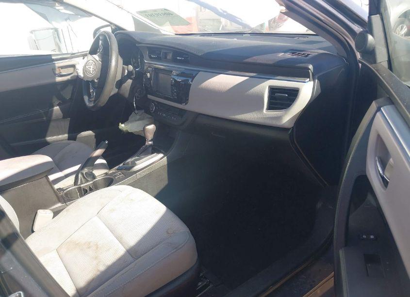 Photo 5 of 2014 Toyota Corolla LE (VIN 5YFBURHE7EP118898)