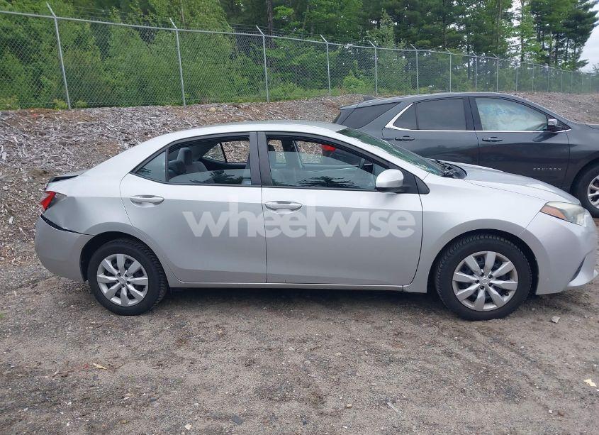 Photo 13 of 2014 Toyota Corolla LE (VIN 5YFBURHE7EP160925)