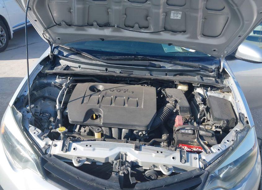 Photo 10 of 2014 Toyota Corolla LE (VIN 5YFBURHE7EP173688)