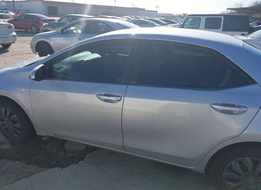 Photo 14 of 2014 Toyota Corolla LE (VIN 5YFBURHE7EP173688)