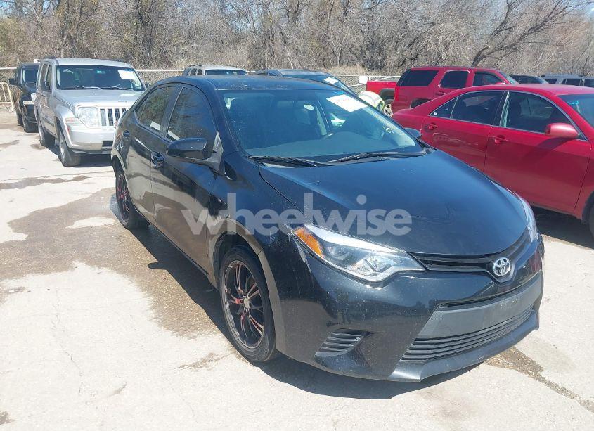 2015 Toyota Corolla L (VIN 5YFBURHE7FP179539) main photo