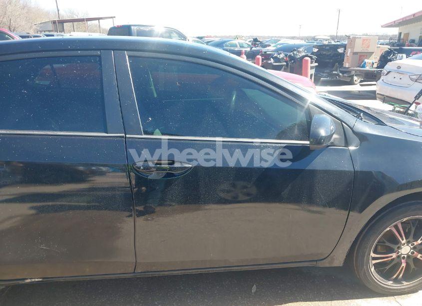 Photo 13 of 2015 Toyota Corolla L (VIN 5YFBURHE7FP179539)