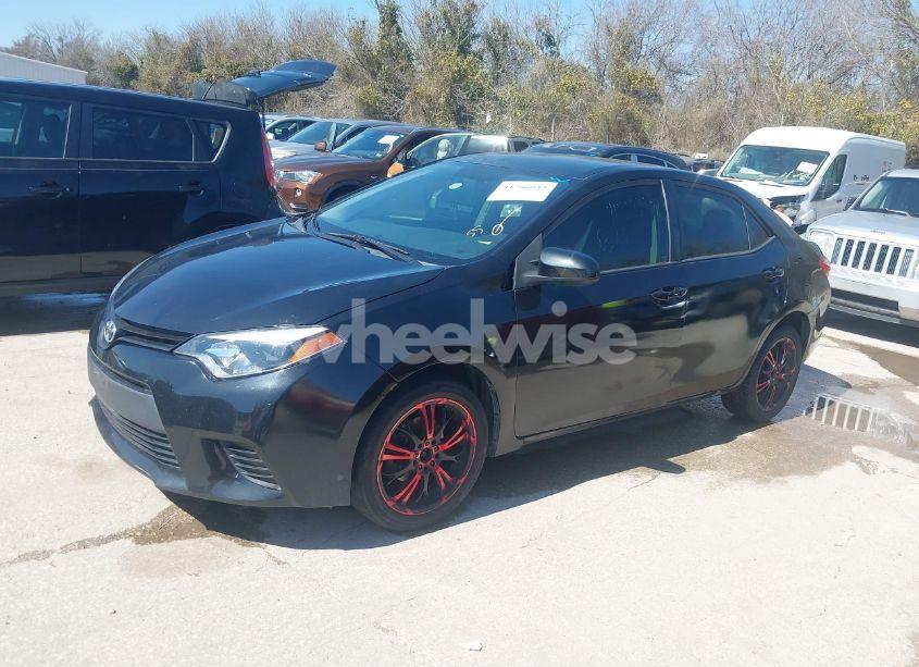 Photo 2 of 2015 Toyota Corolla L (VIN 5YFBURHE7FP179539)