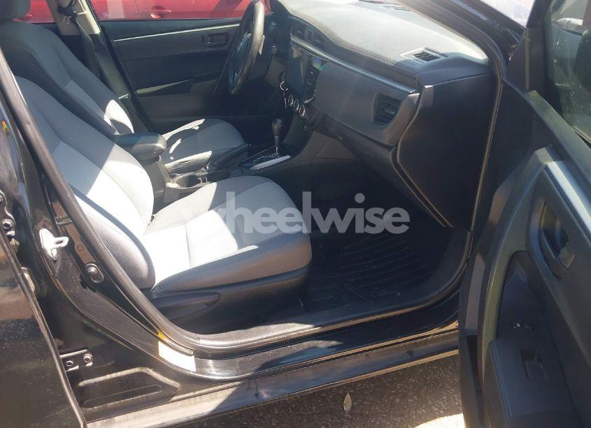 Photo 5 of 2015 Toyota Corolla L (VIN 5YFBURHE7FP179539)