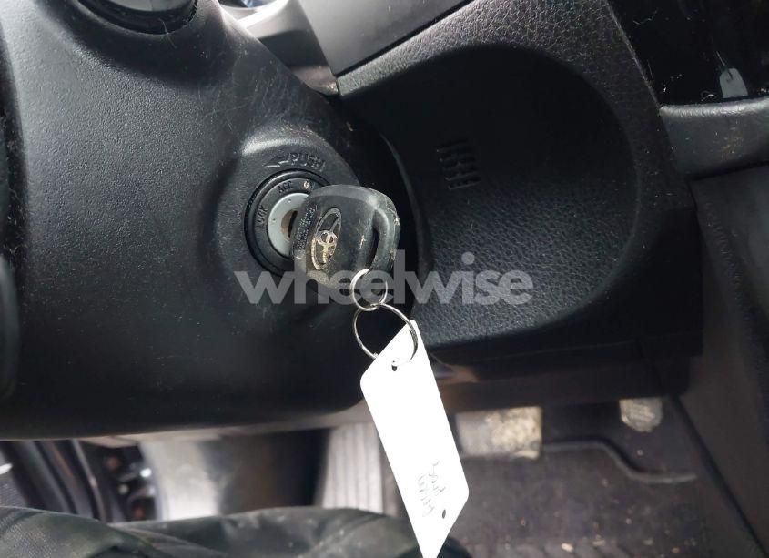 Photo 11 of 2015 Toyota Corolla S PLUS (VIN 5YFBURHE7FP185714)