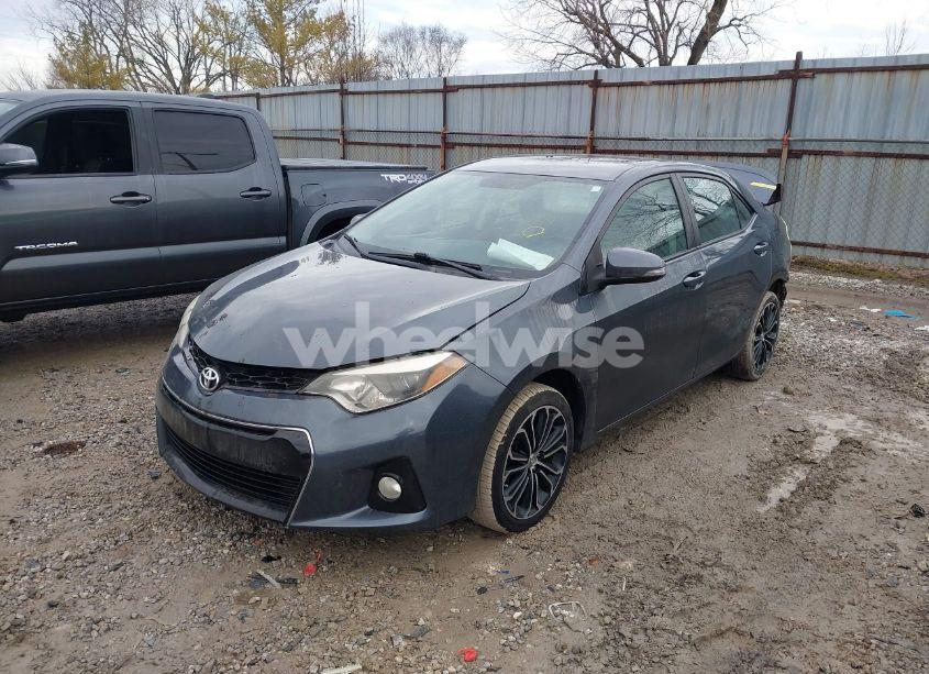 Photo 2 of 2015 Toyota Corolla S PLUS (VIN 5YFBURHE7FP185714)