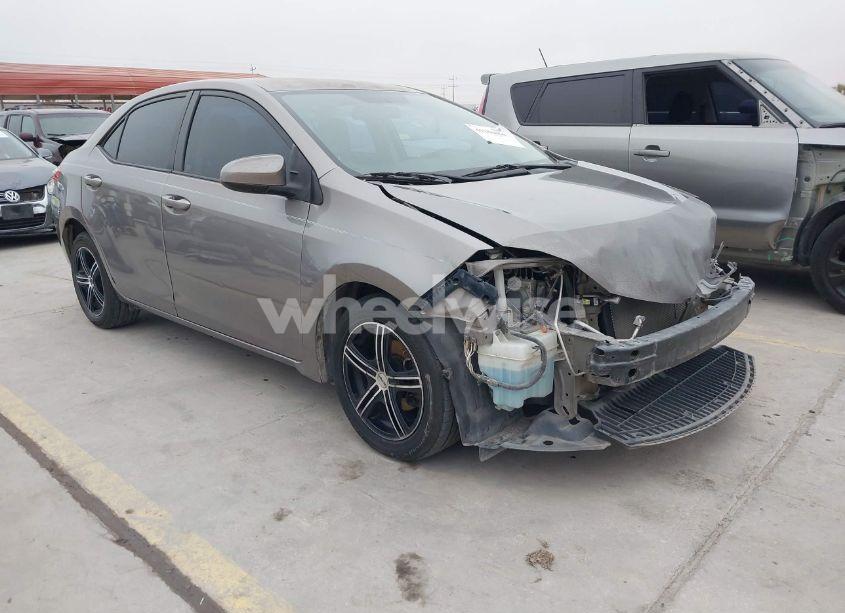 2015 Toyota Corolla LE (VIN 5YFBURHE7FP197863) main photo