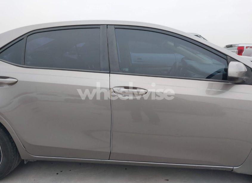 Photo 14 of 2015 Toyota Corolla LE (VIN 5YFBURHE7FP197863)