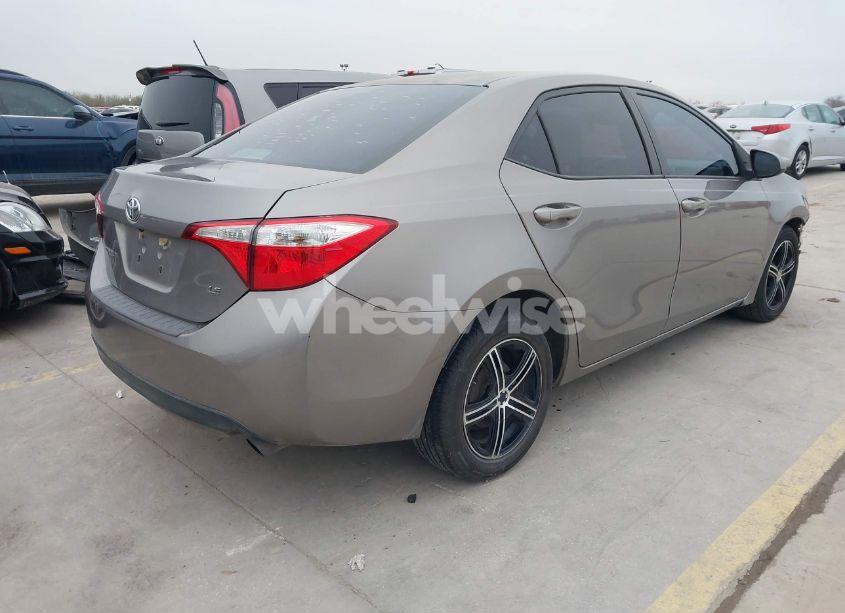 Photo 4 of 2015 Toyota Corolla LE (VIN 5YFBURHE7FP197863)