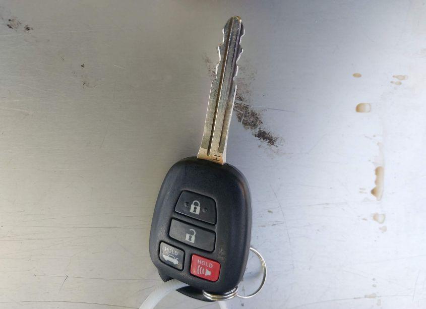 Photo 11 of 2015 Toyota Corolla S PLUS (VIN 5YFBURHE7FP211065)