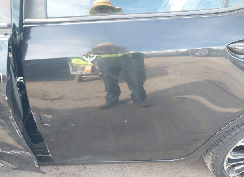 Photo 21 of 2015 Toyota Corolla S PLUS (VIN 5YFBURHE7FP211065)