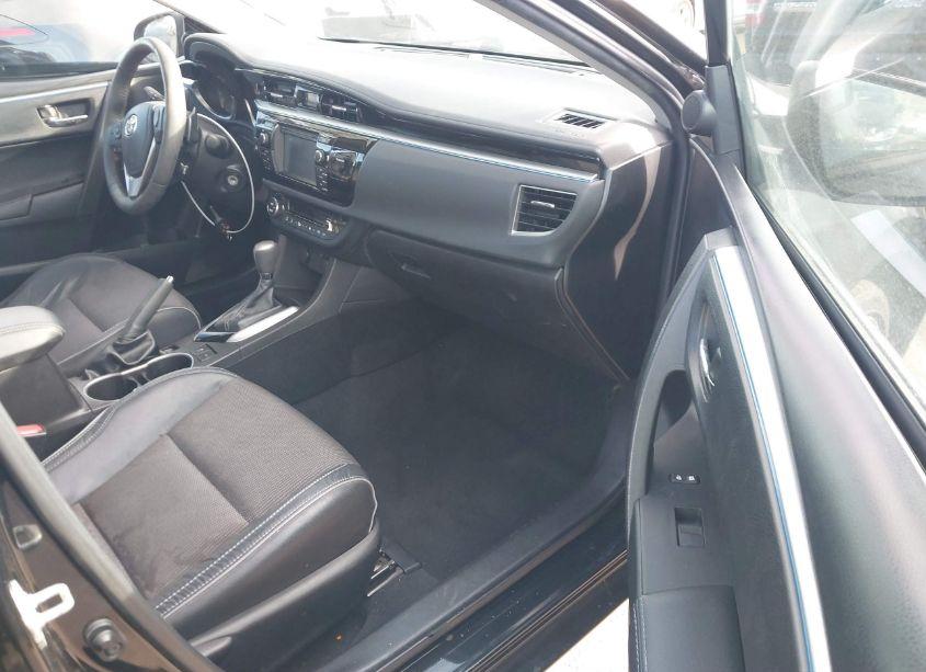Photo 5 of 2015 Toyota Corolla S PLUS (VIN 5YFBURHE7FP211065)