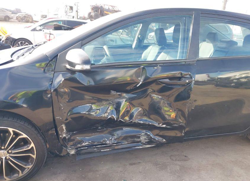 Photo 6 of 2015 Toyota Corolla S PLUS (VIN 5YFBURHE7FP211065)