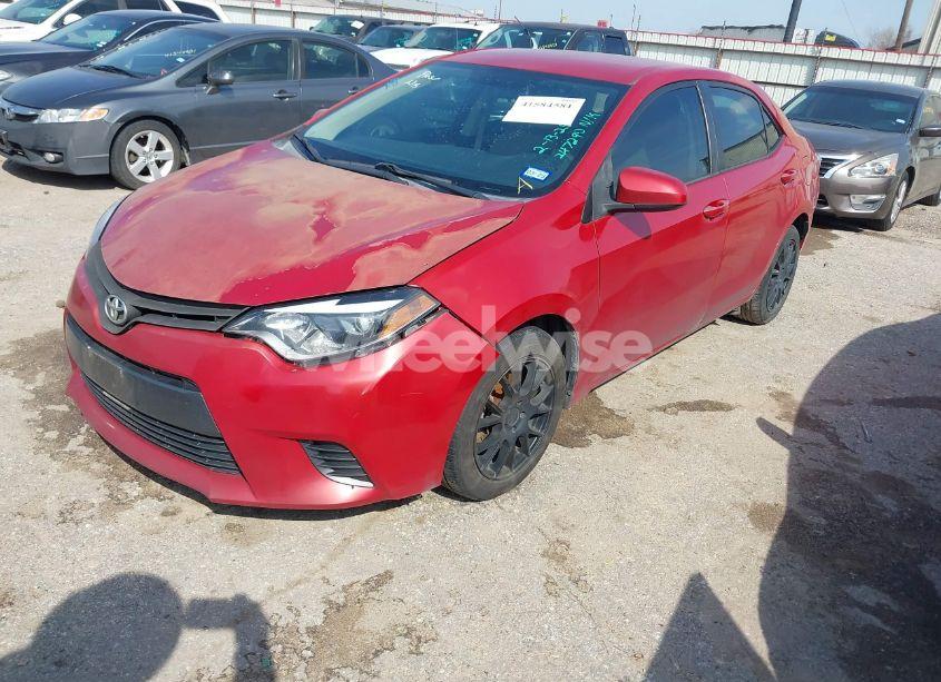 Photo 2 of 2015 Toyota Corolla LE (VIN 5YFBURHE7FP247290)