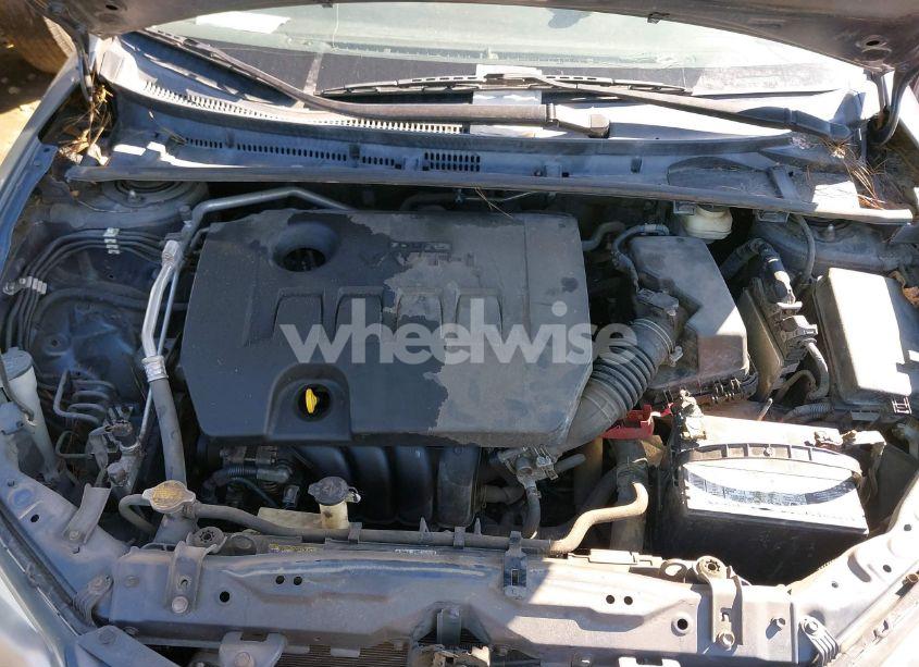 Photo 10 of 2015 Toyota Corolla LE (VIN 5YFBURHE7FP254207)