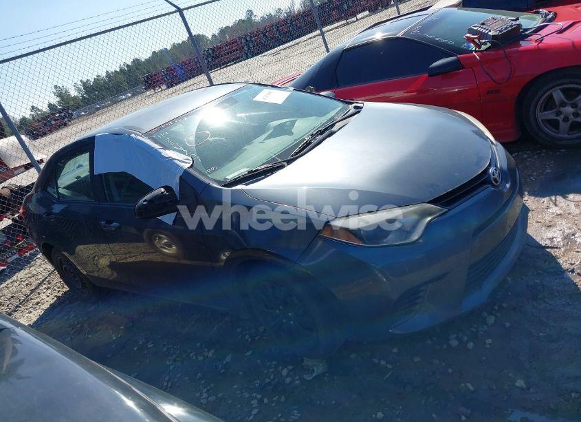 Photo 13 of 2015 Toyota Corolla LE (VIN 5YFBURHE7FP254207)