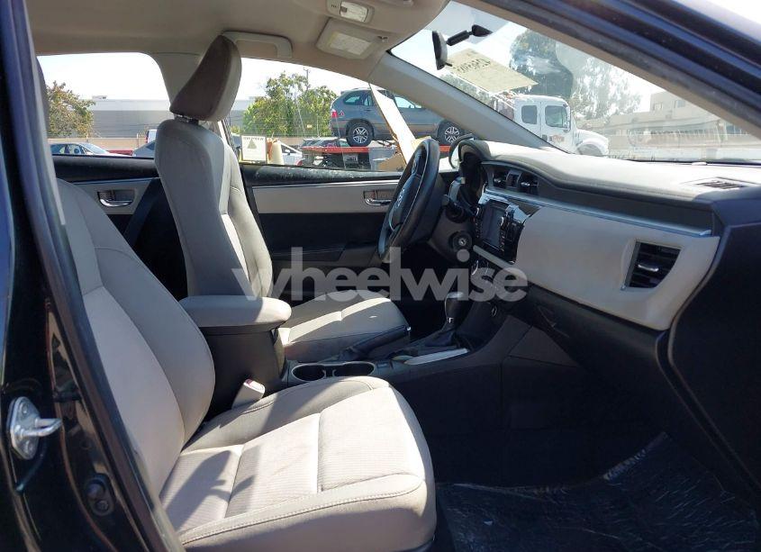 Photo 5 of 2015 Toyota Corolla LE (VIN 5YFBURHE7FP265434)