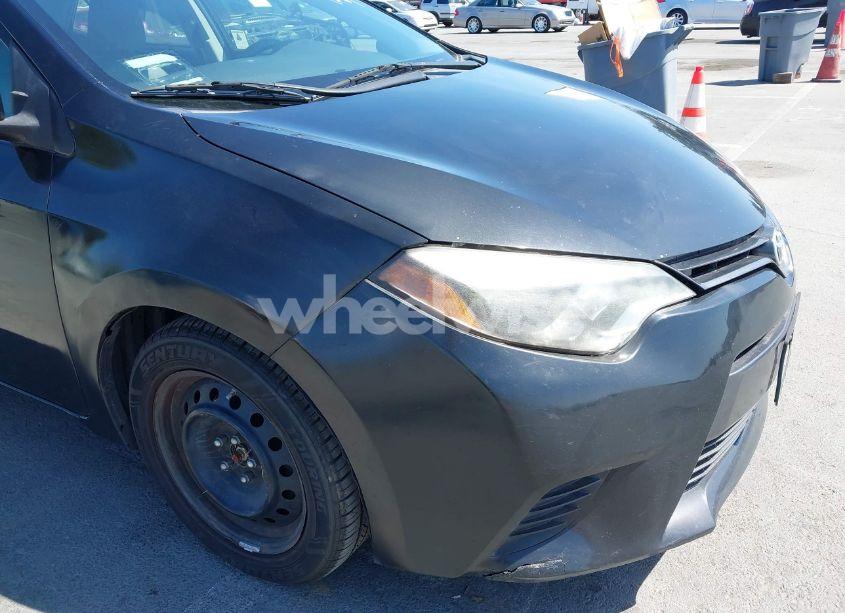 Photo 6 of 2015 Toyota Corolla LE (VIN 5YFBURHE7FP265434)