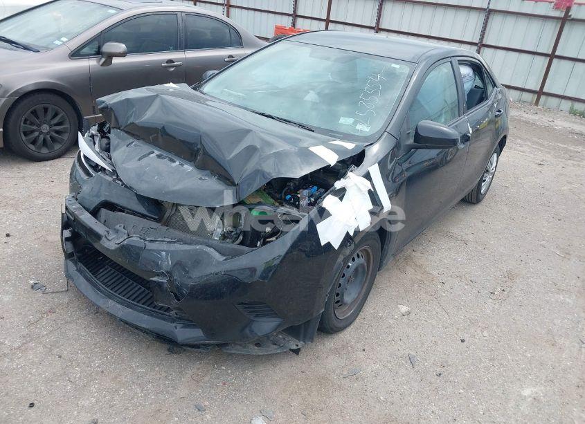 Photo 2 of 2015 Toyota Corolla L (VIN 5YFBURHE7FP294920)