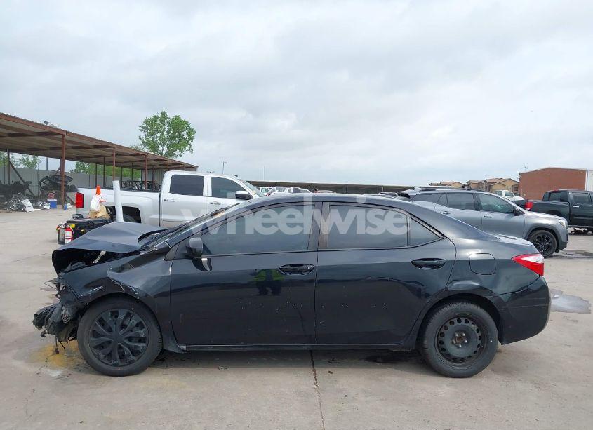 Photo 15 of 2015 Toyota Corolla LE (VIN 5YFBURHE7FP327673)