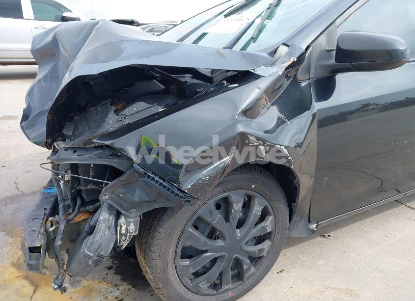 Photo 21 of 2015 Toyota Corolla LE (VIN 5YFBURHE7FP327673)